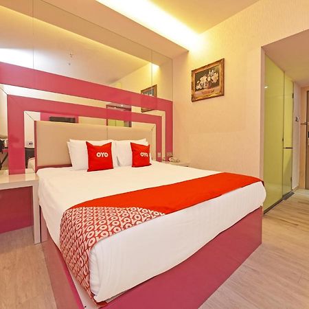 Capital O 90130 Sawadee Hotel Johor Bahru Buitenkant foto