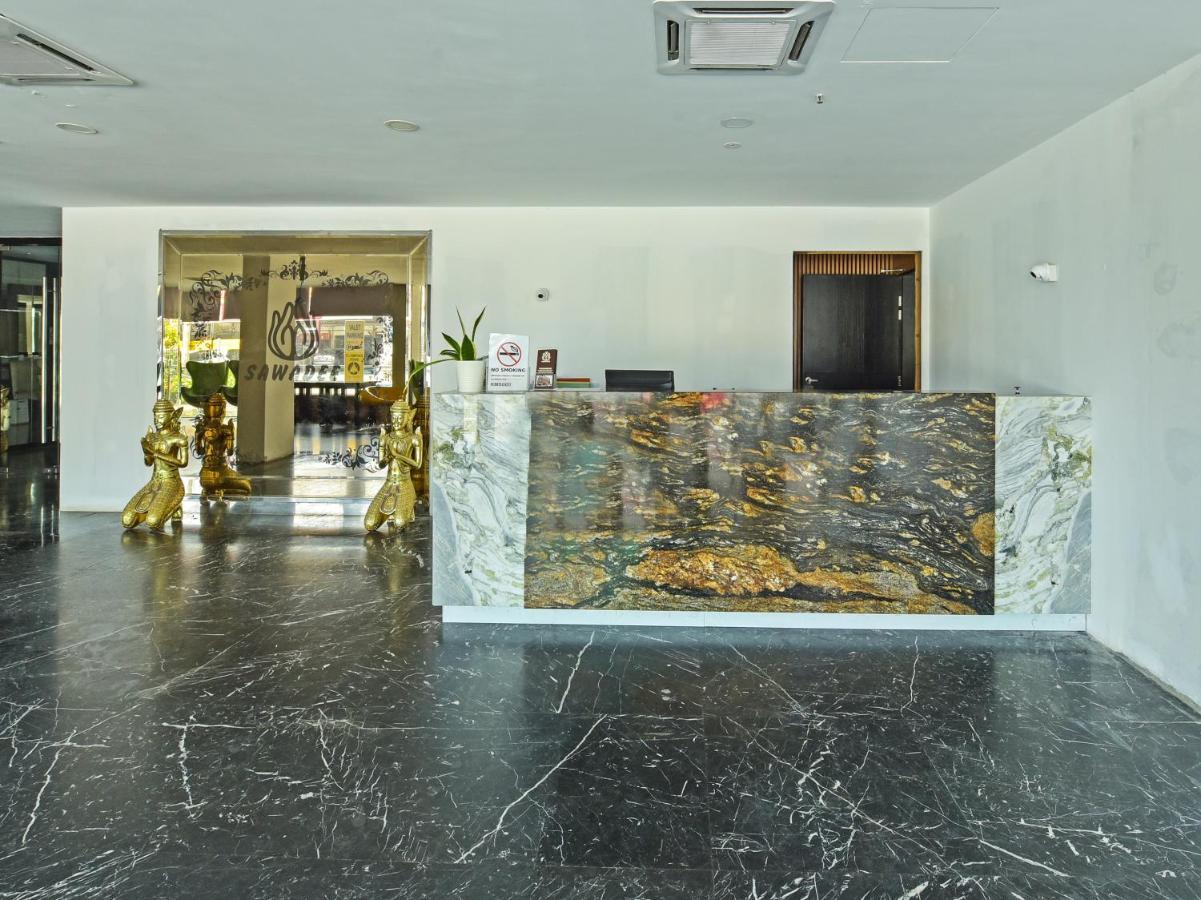 Capital O 90130 Sawadee Hotel Johor Bahru Buitenkant foto
