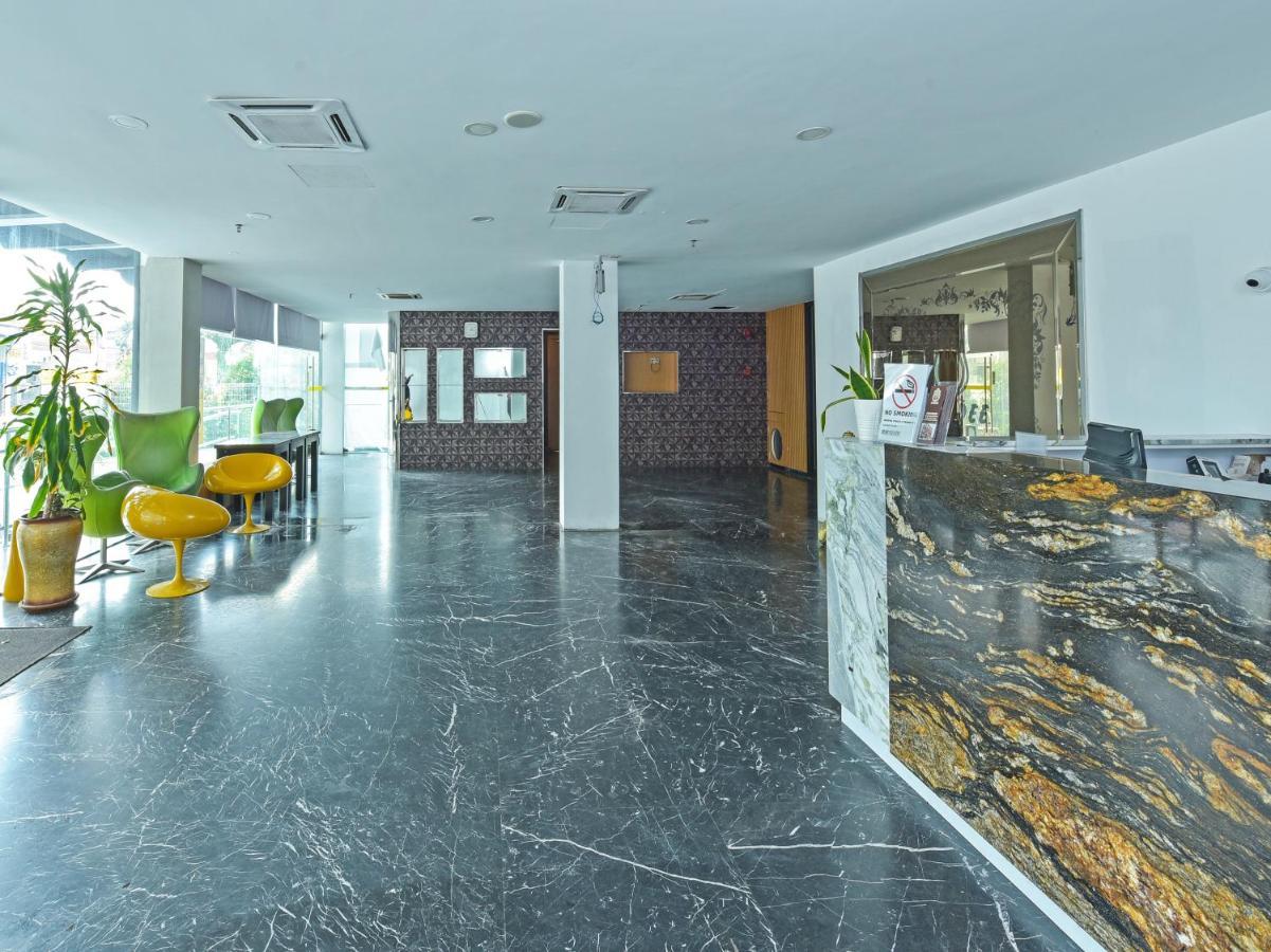 Capital O 90130 Sawadee Hotel Johor Bahru Buitenkant foto