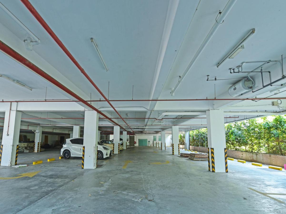 Capital O 90130 Sawadee Hotel Johor Bahru Buitenkant foto