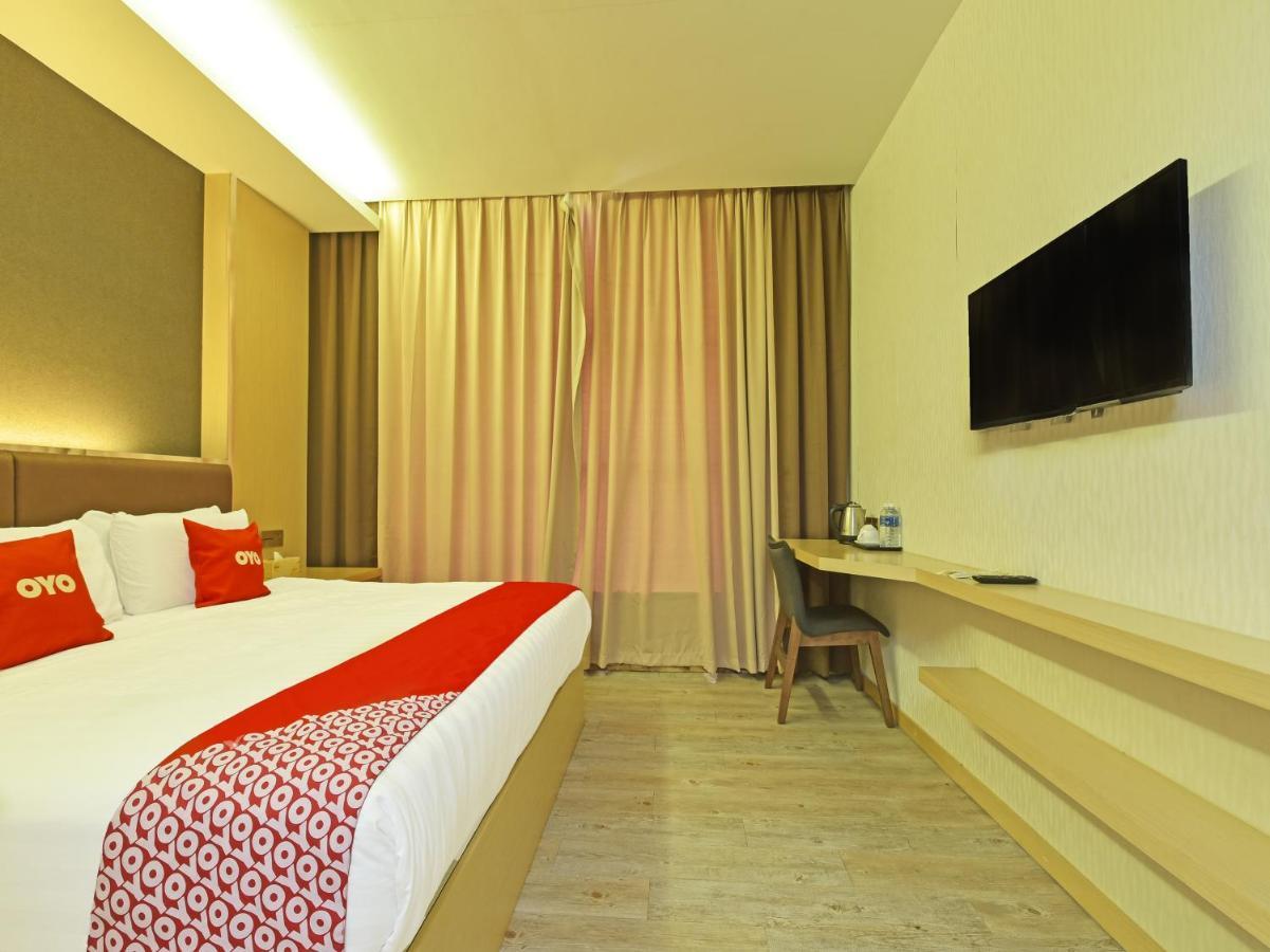 Capital O 90130 Sawadee Hotel Johor Bahru Buitenkant foto
